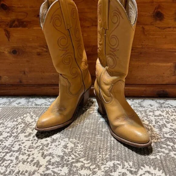 Frye Tan Heeled Boots - Picture 2 of 4